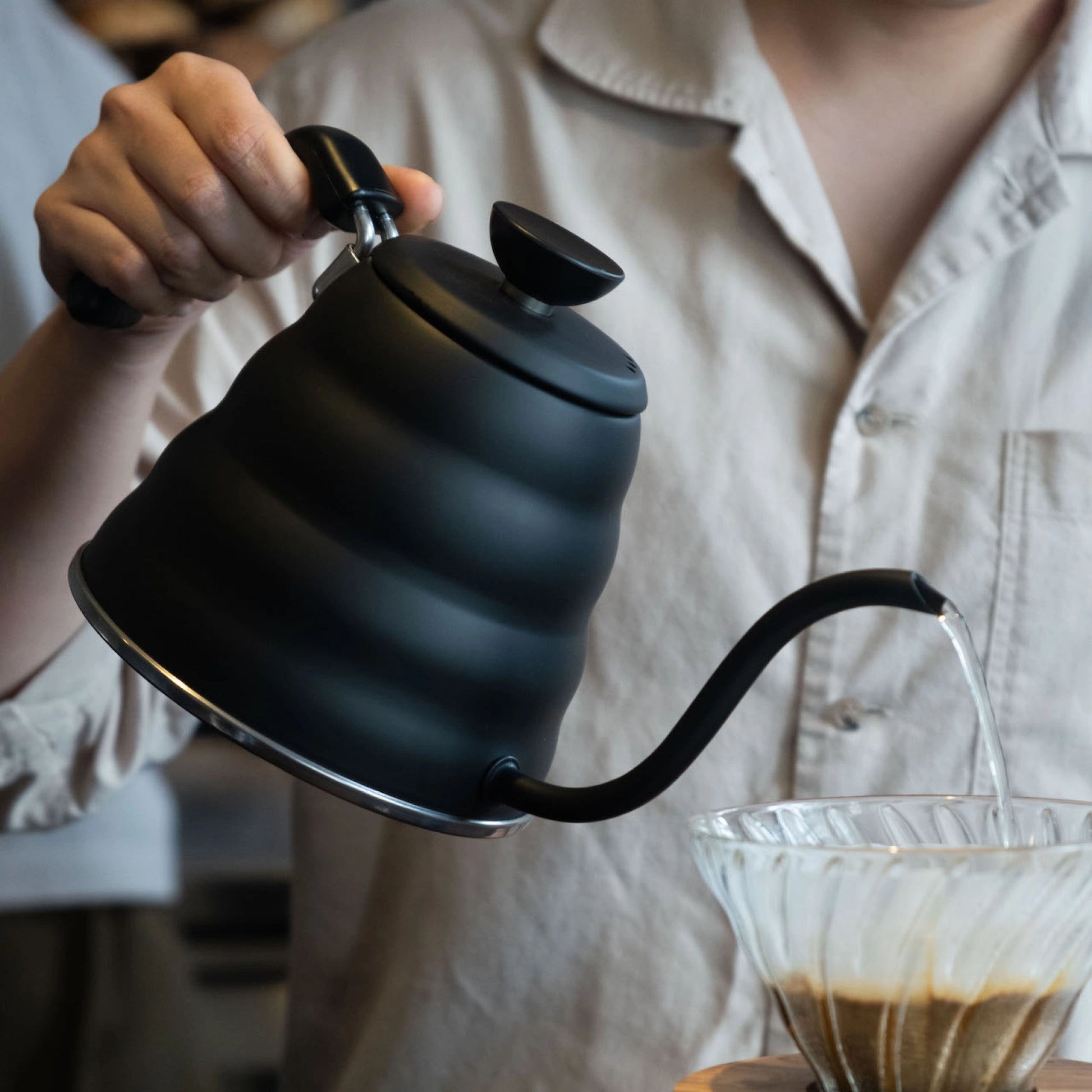 Hario Black Buono Kettle Environment