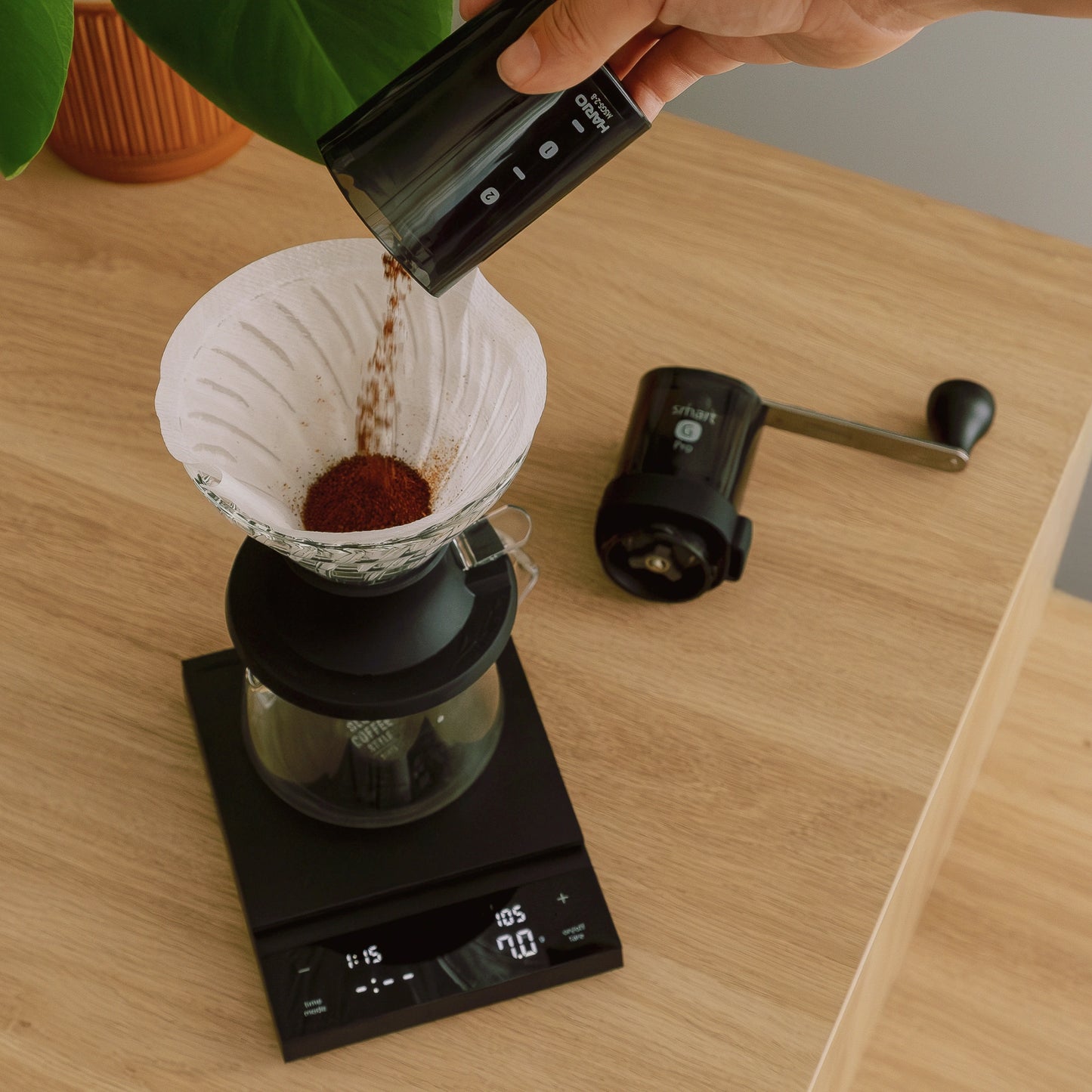 Hario Coffee Mill Smart G Environment 1