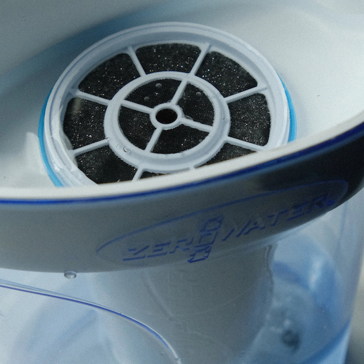 Zero Pither ZeroWater Pitcher Focus